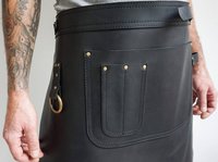 Offre Spéciale Logo personnalisé en cuir véritable cuisine vêtements de travail-multi-usage imperméable taille bavoir noir broderie chef tabliers de travail