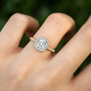 Bague de fiançailles et de mariage en diamant taille coussin de 2,00 carats certifiée IGI, clarté VVS, diamants blancs, anniversaire, fête, or massif 14 carats - Product Image 3