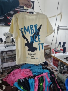 2024 Design personalizzato stile retrò vintage t-shirt con design grafico t-shirt con lavaggio acido t-shirt con stampa diretta di indumento
