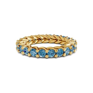 Anillo de Eternidad Redondo Azul Hielo Entrecruzado con Diamantes Cultivados en Laboratorio de 2.00 Ct Tw, Oro Sólido de 14K, Color Azul Hielo, Claridad VS, 20 Diamantes Entrelazados - Product Image 3