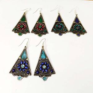 GS Metal Nuevos pendientes de aro de moda para mujeres para regalar Precio DE LA India - Product Image 1