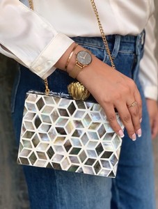 กระเป๋าคลัทช์มือของผู้หญิงที่สวยงามพร้อมประดับมุกและโซ่กระเป๋าเงินลายหรูหราสำหรับออกนอกบ้านแบบลำลอง - Product Image 2