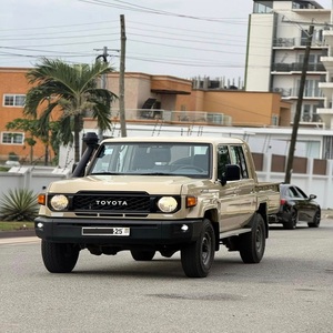 Land Cruiser Pickup 4x4 LHD Tendance et Performant - Product Image 1
