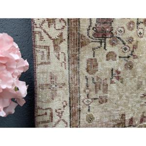 Vintage Turkish Rug 3.4x6.4 ft, <b>Brown</b> Accent Polka dot <b>Wool</b> Rug - Product Image 4