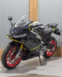 Motos 2026 Top commercial auction RS660 659cc 105HP (77.2kW) à 10 400 tr/min, bicylindre, 4 soupapes par cylindre, prêtes à être expédiées - Product Image 1