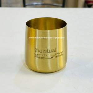 Pot à bougie métallique de luxe avec taille et design personnalisés en laiton de bonne qualité pour la décoration de bureau et de maison - Product Image 3