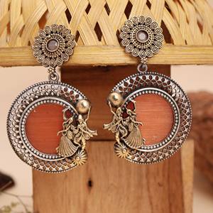 Pendientes Colgantes de Latón Oxidado Tradicionales Antiguos con Regalo para Ella - Product Image 2