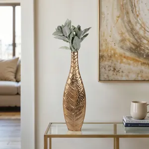 Florero de Metal Moderno de Alta Gama, Florero de Moda, Objeto de Decoración para el Hogar, Espacios de Estilo de Vida Moderno, Florero de Metal, Zahid Exports - Product Image 1