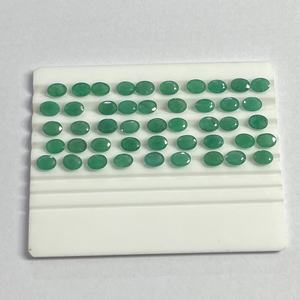 หินแซมเบียธรรมชาติสีเขียวมรกตขนาด4มม. 6มม. 8มม. พลอยทรงหลวมเจียระไนทรงรี - Product Image 2