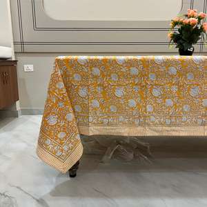 Mantel Estampado a Mano con Diseño Floral Amarillo Sunglow, Verde Lima, Rosa y Verde, Cubierta de Tela Artesanal para Decoración de Mesa Navideña - Product Image 1