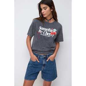 Camiseta Oversize Estampada con Efecto Lavado - Product Image 1