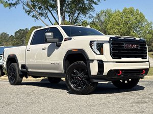 Usado, en Buen Estado, 2026 GM C Sierra 3500HD AT4, Diésel Turboalimentado, V8 6.6L, 4WD - Product Image 2