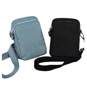 Mini bolso de hombro de poliéster para mujer con cierre de cremallera Muchos compartimentos para el trabajo escolar Estilo informal Hecho en Vietnam - Product Image 6