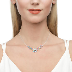 Collier Jeulia en argent sterling, fleur de lys aquatique, inspiré de la douceur du bassin - Product Image 4