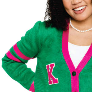 Cárdigan de punto de algodón a rayas de alta calidad personalizado para mujer AKA Varsity cuello en V Botón de invierno letras griegas frente informal - Product Image 2