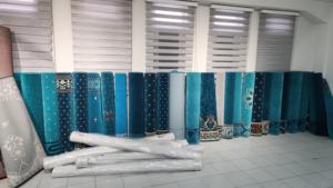 Tapis Adiva tissé à la machine, motif floral moderne, à poils longs, avec envers en jute, fabriqué à Gaziantep, pour salon, en polyester - Product Image 4