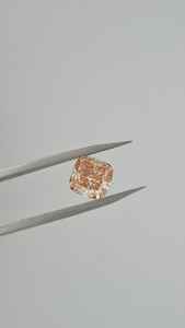 เพชรแฟนซีสีชมพูทรงคุชชั่น 1.5 กะรัต VS1 ได้รับการรับรองจาก IGI เพชร CVD สีแฟนซีเพาะเลี้ยงในห้องปฏิบัติการ สำหรับทำเครื่องประดับหรูหรา - Product Image 2