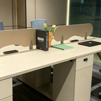 Meubles de bureau modulaires en bois de luxe pour plan de travail ouvert, cloison de bureau, poste de travail pour 4 personnes