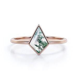 Anillo de piedra preciosa con forma de cometa verde de ágata musgo de Plata de Ley 925 - Product Image 1