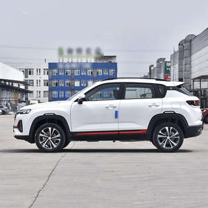 รถ SUV ขนาดกะทัดรัด เกียร์อัตโนมัติ ขับเคลื่อนล้อหน้า พวงมาลัยซ้าย ภายในสีเข้ม เบาะผ้า ยาง R16 - Product Image 2