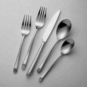 Ensemble de couverts en acier inoxydable artisanal indien, cadeaux d'affaires durables, comprenant une fourchette, un couteau, une cuillère, un ensemble de couverts incroyable - Product Image 1