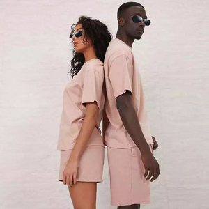 Conjunto de Camiseta y Pantalones Cortos Unisex con Logotipo Personalizado, Atuendo Casual de Verano, Ropa de Dos Piezas Transpirable para Hombre y Mujer - Product Image 2