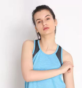 Camiseta sin mangas de gimnasio para mujer de alta calidad transpirable y cómoda para correr y hacer ejercicio, ideal para ropa activa al por mayor - Product Image 1