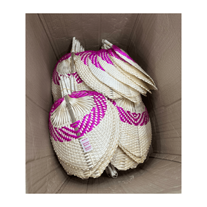 Ventilador de mano tejido a mano de hoja de palma de bambú, decoración del hogar, muchos tamaños, ventiladores tejidos de paja hechos a mano, ventilador de refrigeración artesanal de verano - Product Image 3