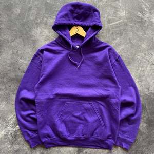 Felpa da <span class=keywords><strong>uomo</strong></span> oversize stampata con cappuccio viola 80% cotone 20% poliestere Casual alla moda Basic felpa con cappuccio retrò Streetwear - Product Image 1