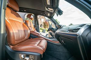 2021 X7 xDrive40i 1 propriétaire, Moteur 6 cylindres turbo, Transmission intégrale, Configuration 6 places, Très bien équipé - Product Image 4