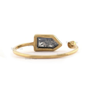 Anillo Minimalista Oro 14K Sólido Nuevo Diseño con Sal y Pimienta Diamante en Bruto para Bodas y Fiestas Producible en 10K/18k - Product Image 3