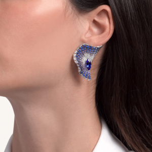 Pendientes de Lujo para Mujer, Chapados en Rodio, con Forma de Abanico, con Gema Azul Marquesa y Circonita Cúbica - Product Image 3