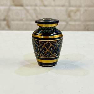 Vente en gros d'urne funéraire gravée de tournesol Domtop avec finition en bronze | Urnes funéraires de haute qualité pour cendres humaines - Product Image 3