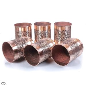 Cadeau parfait en verre de cuivre imprimé traditionnel et accessoire de cuisine Gobelet en cuivre imprimé de qualité supérieure en vente par Mehak Impex - Product Image 2