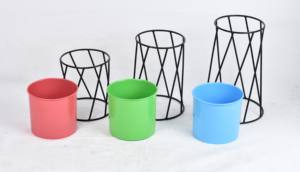 Juego de 3 Macetas de Hierro Multicolores, Estilo Rústico Dorado, Ecológicas, Duraderas, Suministros para Jardín y Hogar, Venta al por Mayor - Product Image 5