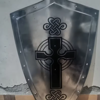 Bouclier médiéval des Templiers, design de bouclier de chevalier médiéval avec croix.
