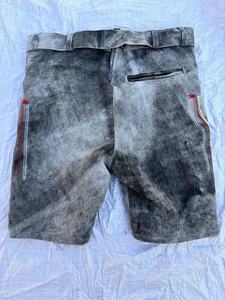 Dernières Lederhosen bavaroises - Tenues traditionnelles d'Oktoberfest pour hommes - Lederhosen Knurz légers en cuir de vachette brodé - Product Image 6