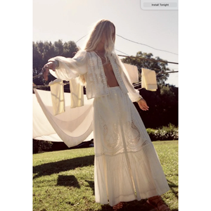 Jupe moulante chic Luisa, blanc Normandie, respirante, en coton, mousseline, soie, denim, broderie, sequins, imprimé naturel, 2 pièces - Product Image 1