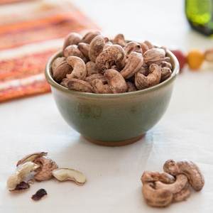 Noix de cajou biologiques crues du Vietnam de haute qualité séchées W180 salées HACCP certifié prix direct du fabricant application alimentaire - Product Image 1