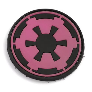 Patch en caoutchouc PVC souple 3D personnalisé sans minimum pour les vêtements Dernier design Logo de fleur sur tissu - Product Image 1