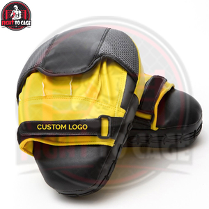 Coussinets de frappe de boxe légers et durables en cuir PU rouge et noir avec couleurs personnalisées pour l'entraînement de boxe - Product Image 3
