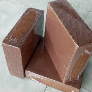 Turba de coco de alta calidad hecha de cáscara de coco La turba de coco mantiene la humedad del suelo apoya el crecimiento de las raíces y las prácticas de jardín ecológico - Product Image 3