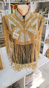 Perles faites à la main et brodées à la main avec des perles de verre et des paillettes pour les créateurs de mode et les magasins de vêtements - Product Image 2