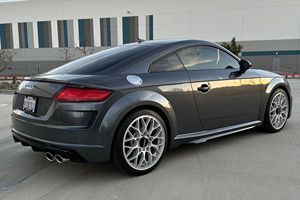Audi TTS SUV 2020 d'occasion en excellent état, Turbo Diesel Quattro AWD, intérieur foncé avec sièges en cuir, conduite à gauche, faible kilométrage - Product Image 4