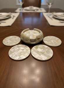 Ensemble de dessous-de-verre en nacre de luxe, dessous-de-verre en coquille blanche, faits à la main, décoration de table et de salle à manger - Product Image 4