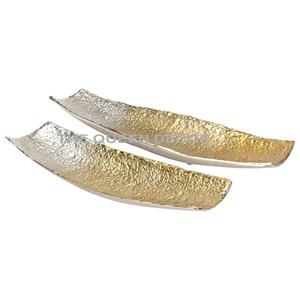 Ensembles de 2 plateaux de service décoratifs personnalisés en métal aluminium à forte demande finition dorée de forme unique Texture gaufrée - Product Image 1