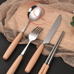 Juego de Cubiertos de Madera Ecológicos Hechos de Madera Natural, Cuchara, Tenedor y Cuchillo Reutilizables para Cocina, Comedor y Viajes Sostenibles - Product Image 5