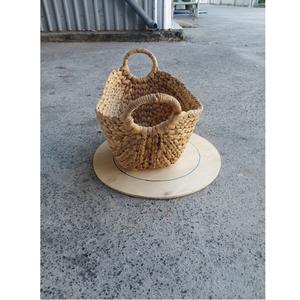 Jacinthe d'eau naturelle durable 54 oz Panier ovale multifonctionnel en arête de poisson pour boissons/aliments/fruits Boîtes de rangement et bacs - Product Image 1