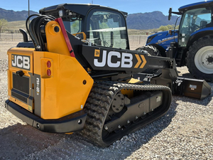 รถตักล้อยาง JCB 3TS-8T รถตักล้อยางแบบ Teleskid ของ JCB เครื่องยนต์ดีเซล สีเหลือง รัศมีการเลี้ยวสั้น - Product Image 3