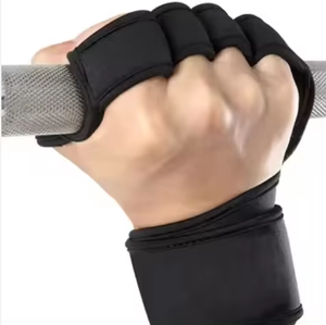 Guantes de levantamiento de pesas ventilados Soporte de muñeca Agarre antideslizante, guantes de entrenamiento de medio dedo para gimnasio, CrossFit y entrenamientos de fitness - Product Image 5